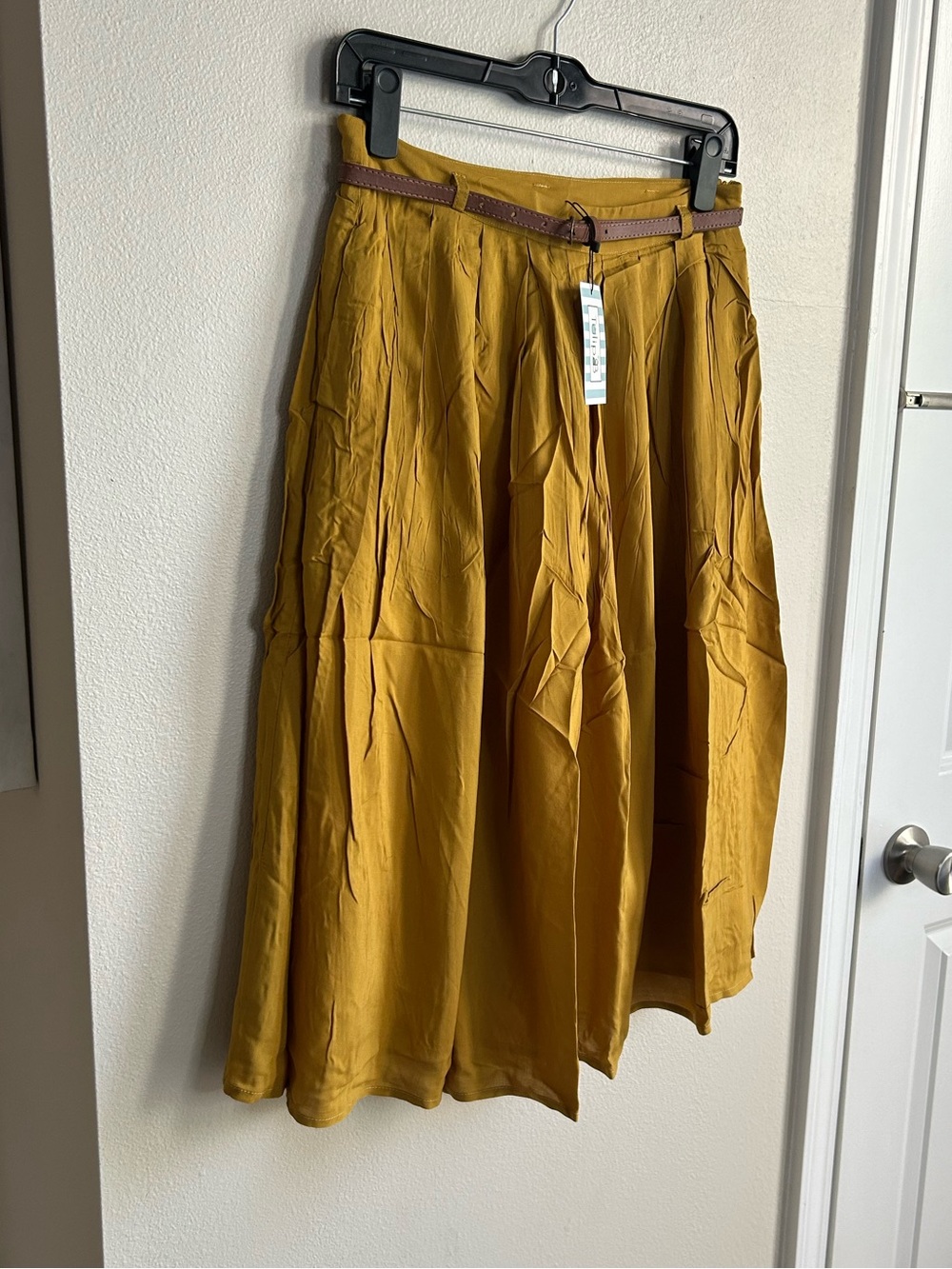 NWT Tulip B Mustard Yellow Midi Maxi Lined Pockets Skirt with Brown Belt Size M - Picture 2 of 8